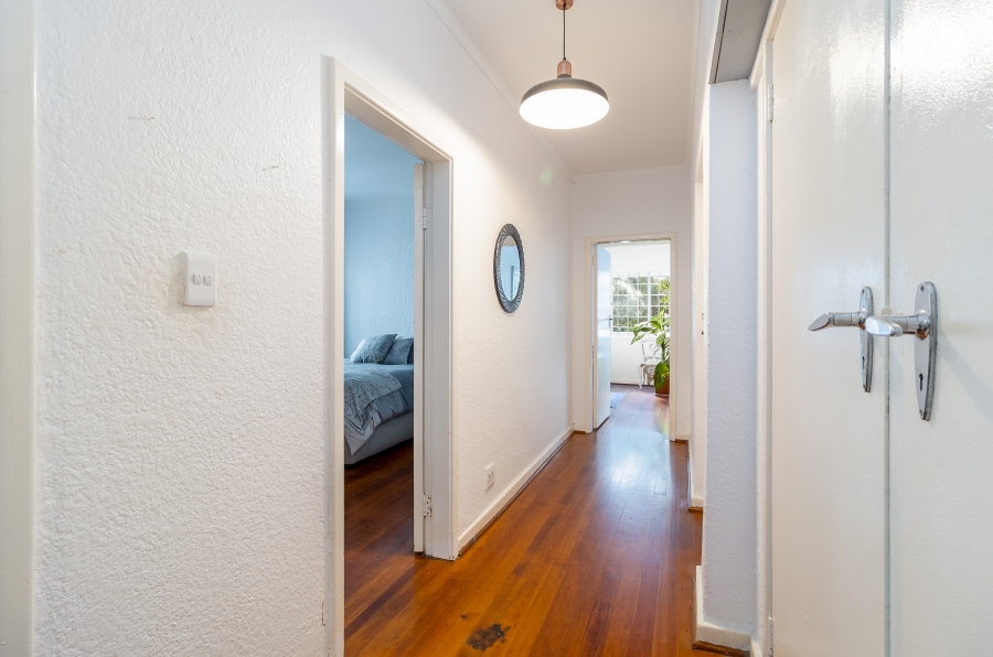 1 Bedroom Property for Sale in Oranjezicht Western Cape